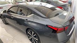 نيسان ألتيما